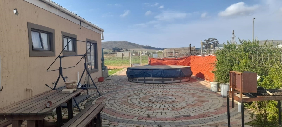 4 Bedroom Property for Sale in Hooikraal Western Cape